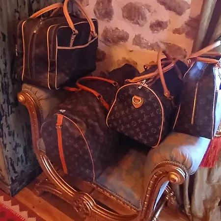 Boutique 144 Planioles