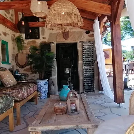 Boutique 144 Hébergement de vacances Planioles